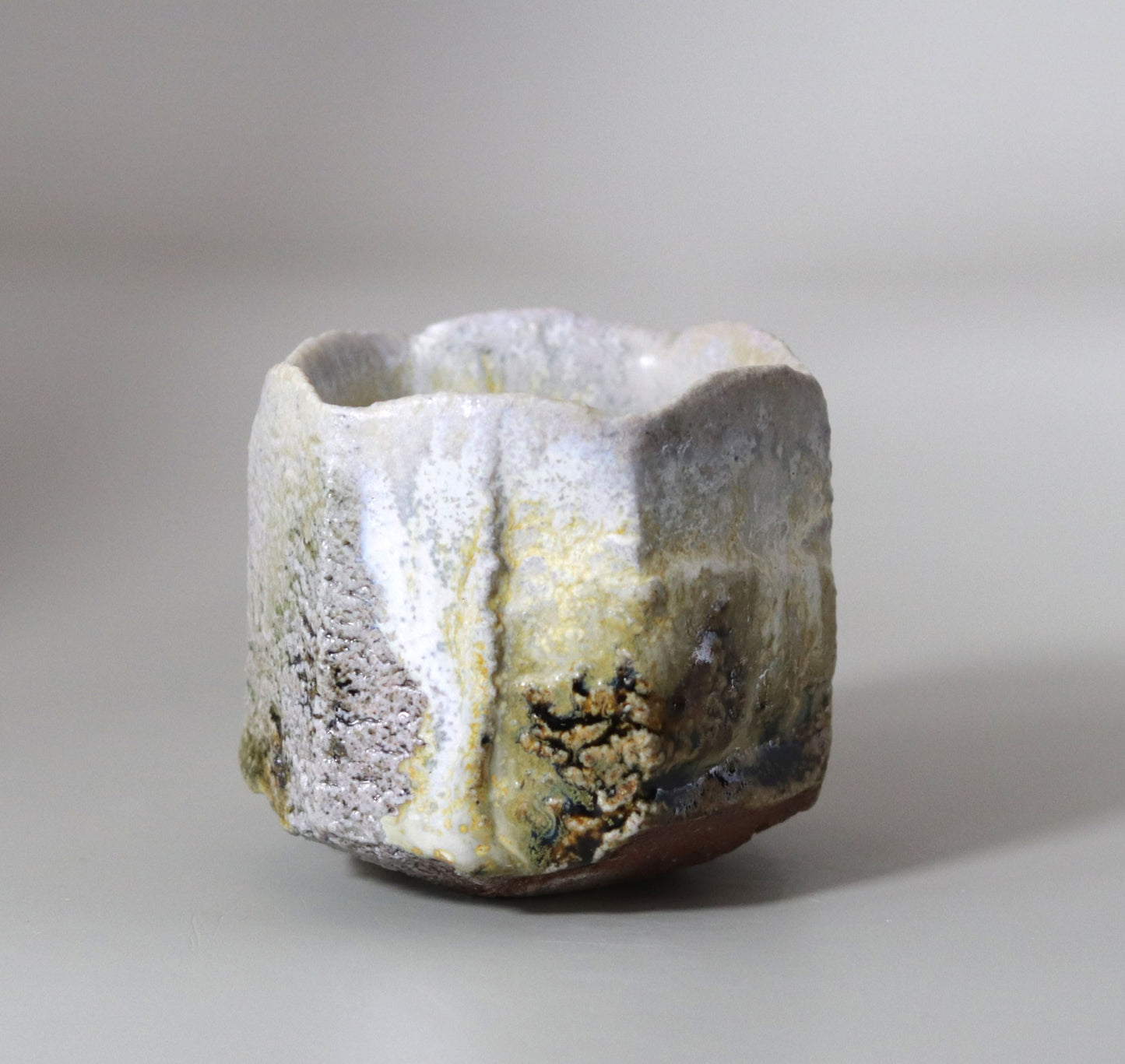 Ash-glazed sake cup by Nishihata Tadashi