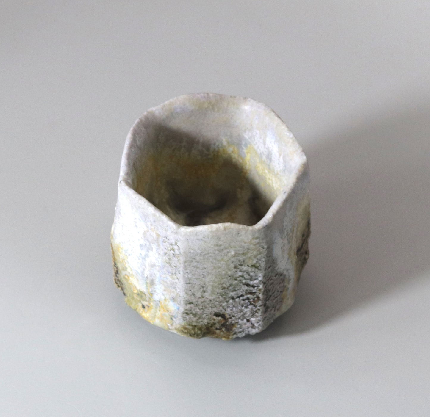 Ash-glazed sake cup by Nishihata Tadashi