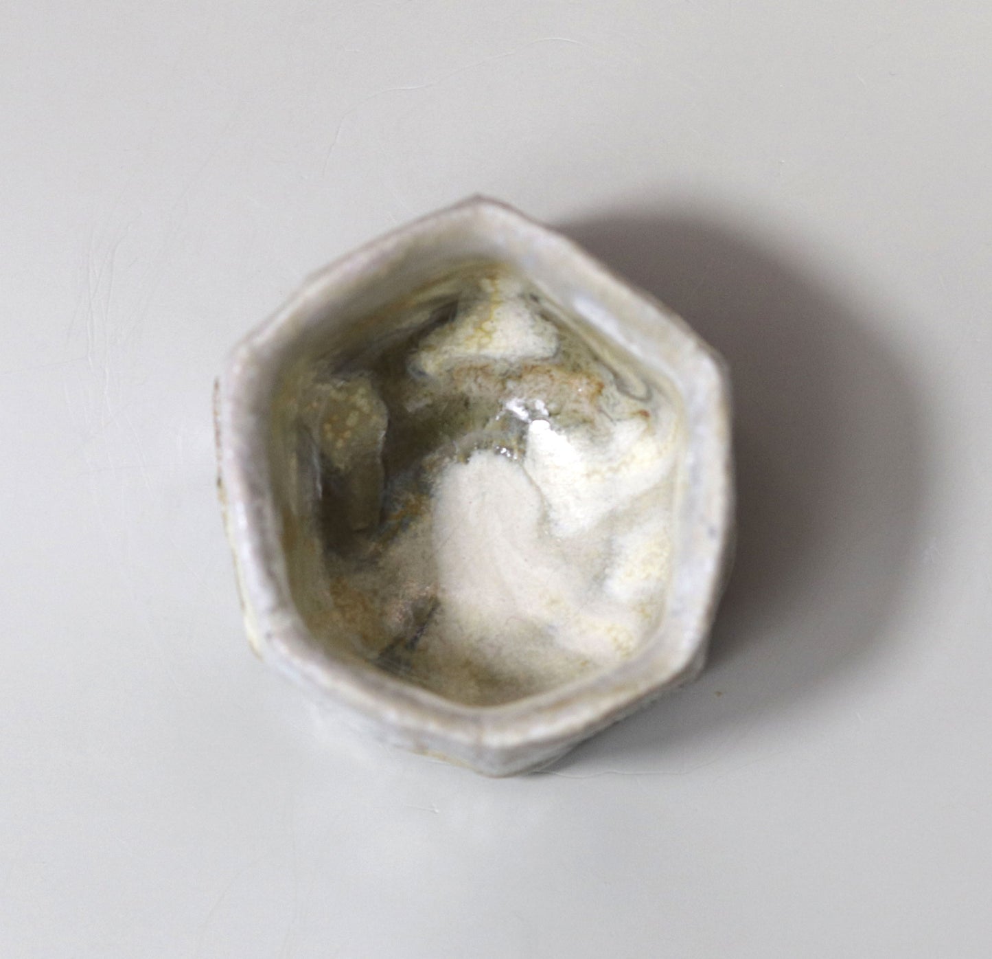 Ash-glazed sake cup by Nishihata Tadashi