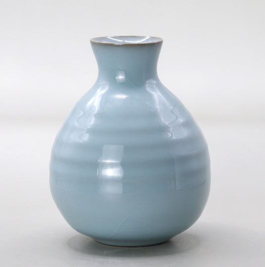 17 Blue porcelain sake bottle Masao Tagai