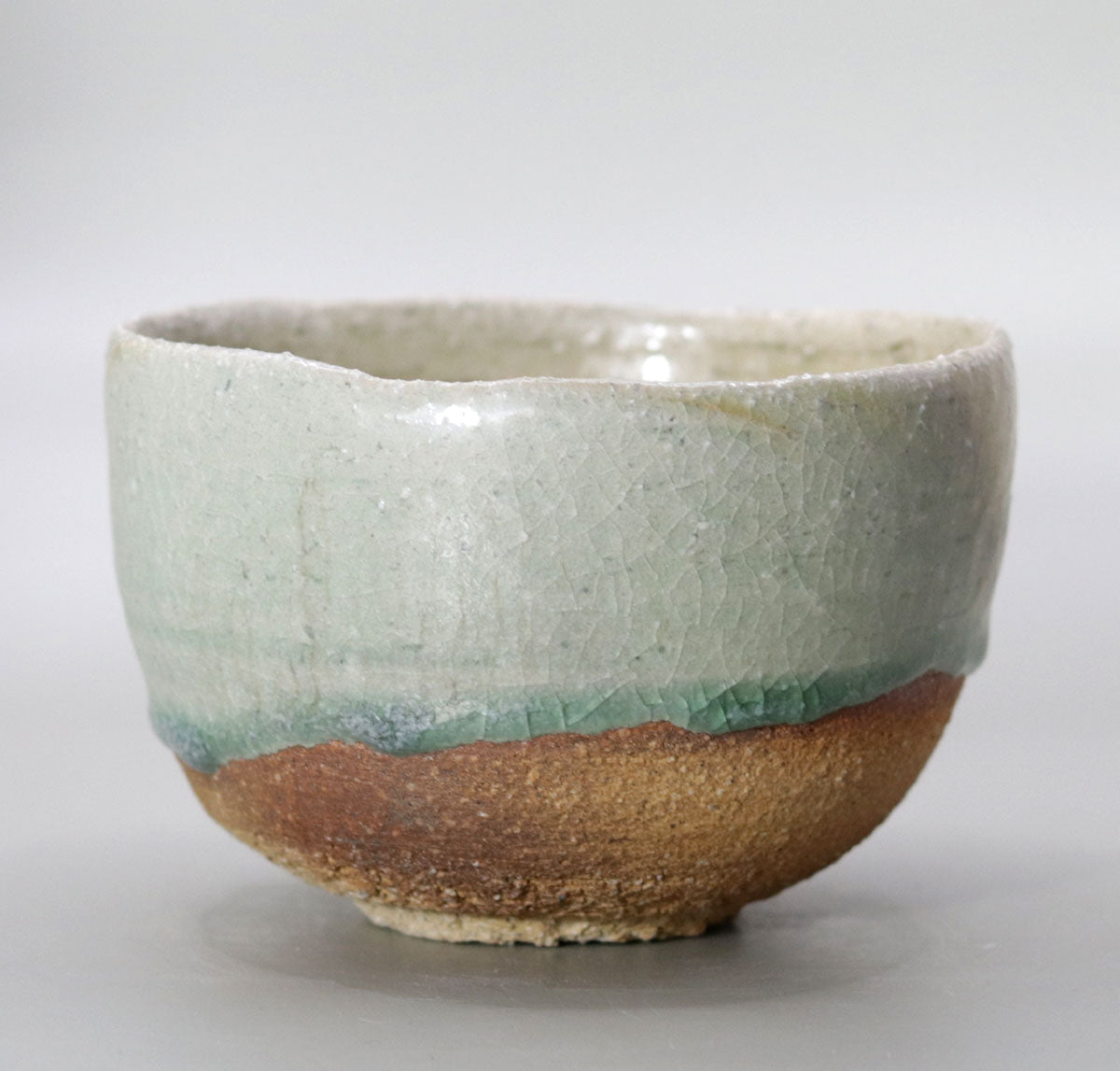 Japanese matcha tea bowl by Shin Fujihira