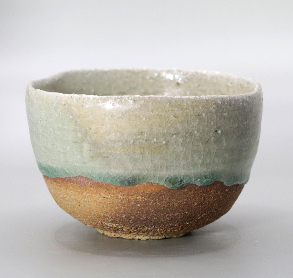 Japanese matcha tea bowl by Shin Fujihira