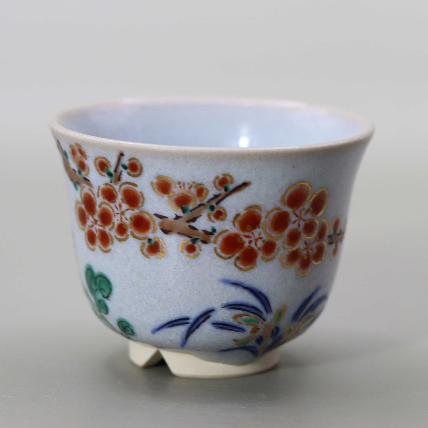 26 Straw Ash Glazed Four Gentlemen's Sake Cup by Kosai Miyagawa