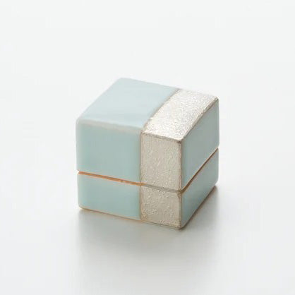 青白磁銀彩陶筥  松川和弘