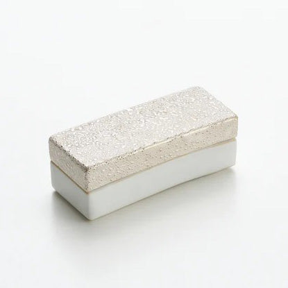 白磁銀彩陶筥  松川和弘