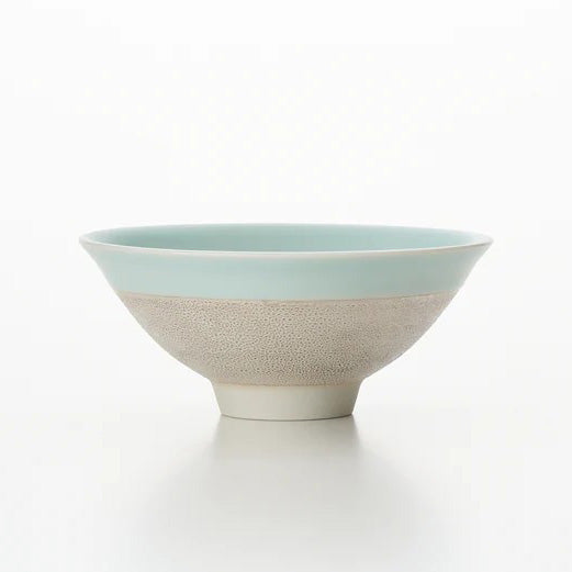 青白磁銀彩茶碗  松川和弘