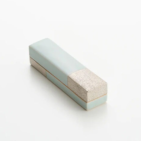 青白磁銀彩陶筥　松川和弘