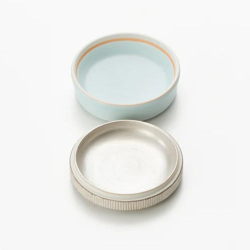 青白磁銀彩合子  松川和弘