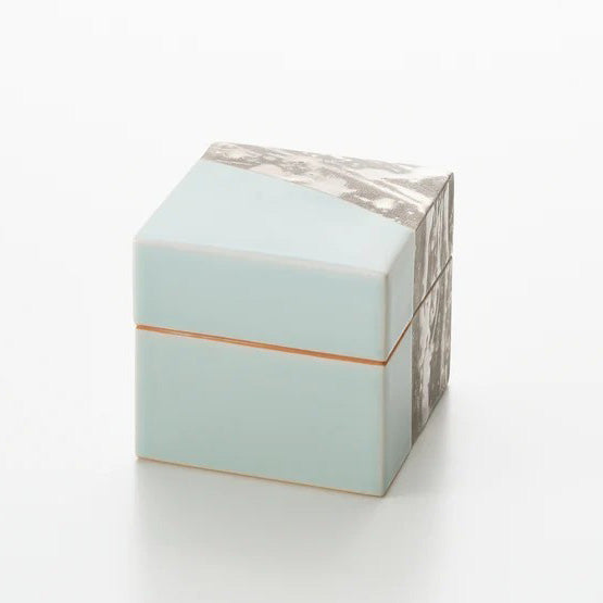 青白磁銀彩陶筥  松川和弘