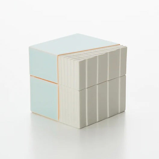 青白磁陶筥　松川和弘