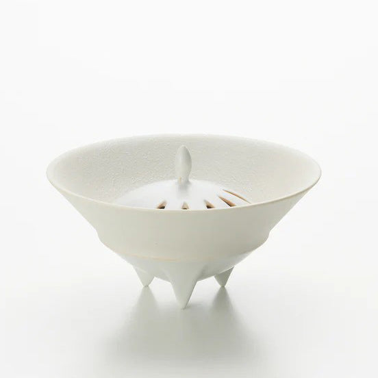 白磁香器　松川和弘